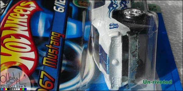 Error Un-riveted Hot Wheels Treasure Hunt 67 Mustang