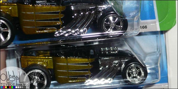 Comparaison de la variation de jantes de la Hot Wheels Super T- Hunt$ Bone Shaker